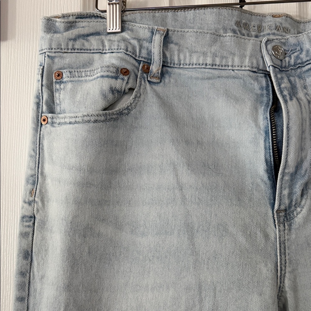 American Eagle Outfitters Light Blue Straight Leg Jeans - Picture 2 of 4